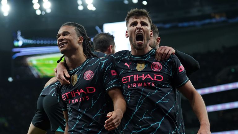 Ake scores late winner to knock out Spurs