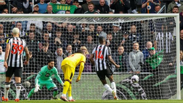 Sheffield United relegated after defeat at Newcastle