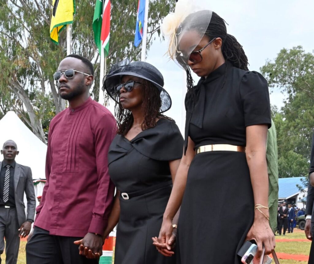 General Ogolla buried at his Siaya home