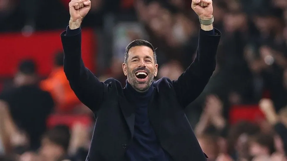 Winning start for Van Nistelrooy as Man Utd interim manager